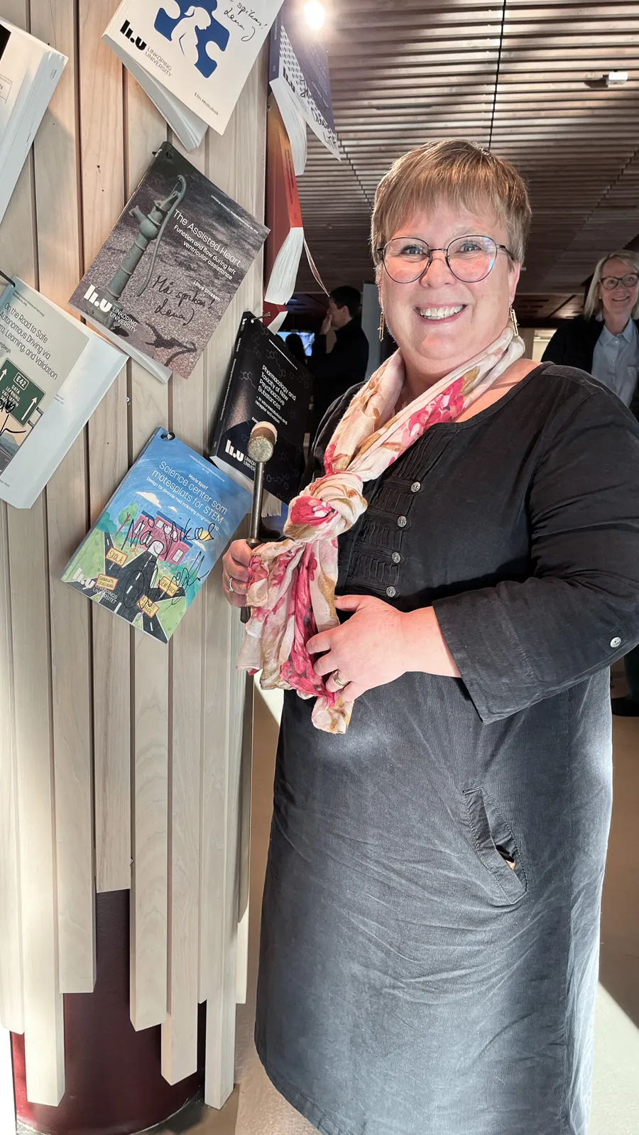 Maria Sparf med sin avhandling